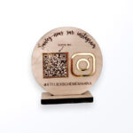 ستاند رقمي خشب بتصميم دائري